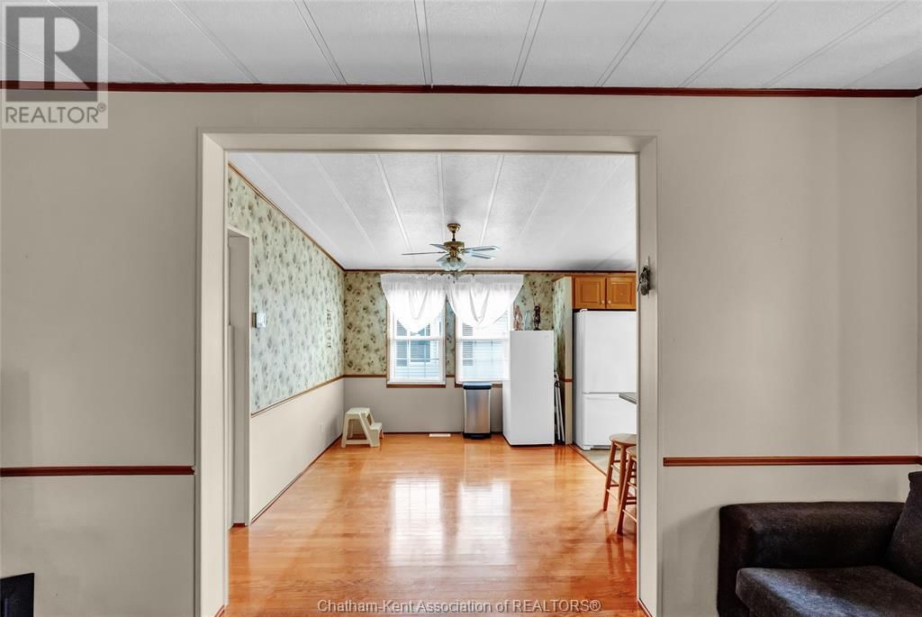 111 DUNKIRK DRIVE Image 9