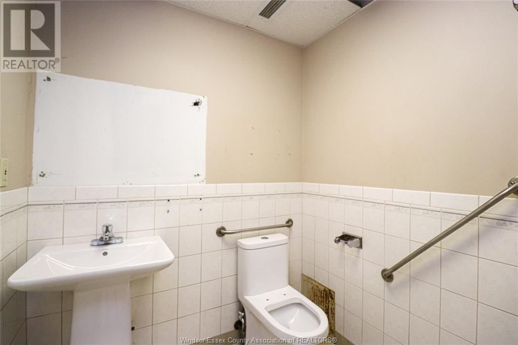 2130 SOUTH PACIFIC AVENUE Image 31