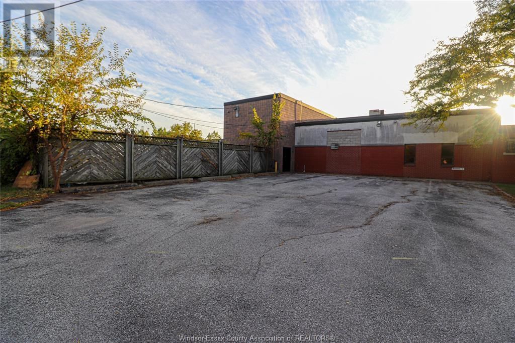 2130 SOUTH PACIFIC AVENUE Image 32