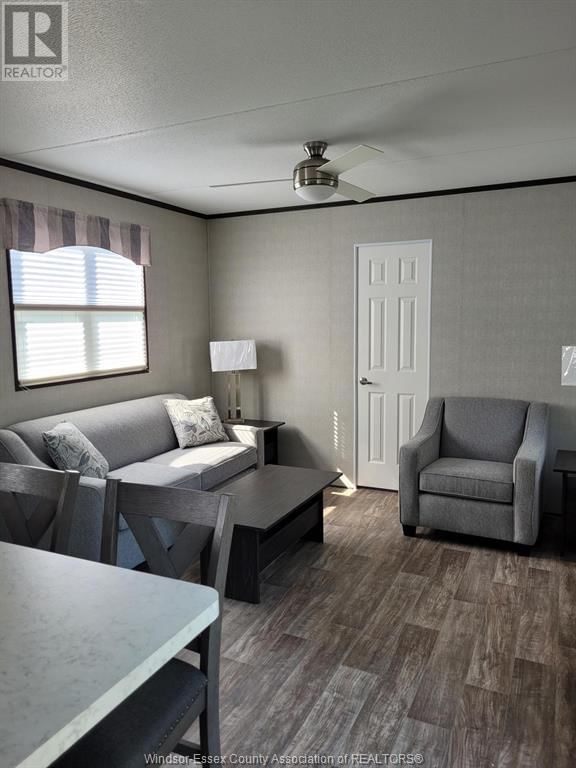 Room2