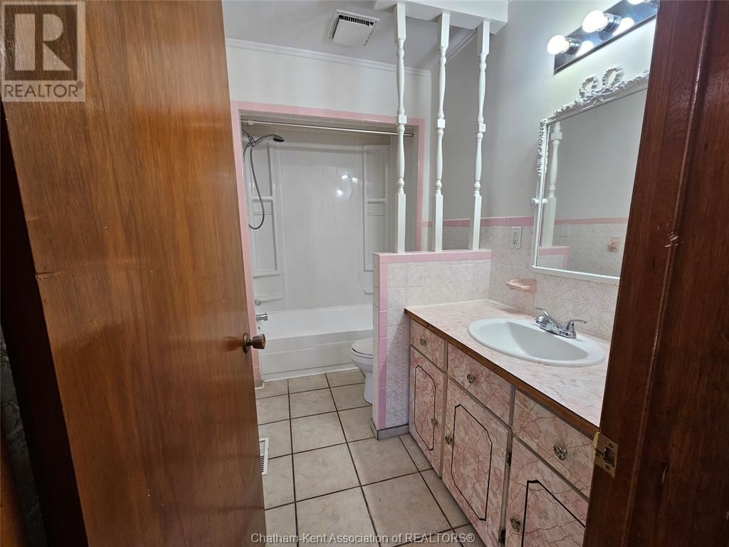 1685 MARENTETTE AVENUE Image 10