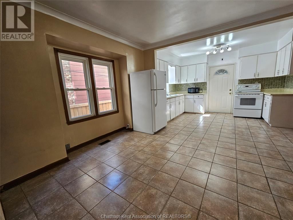 1685 MARENTETTE AVENUE Image 7