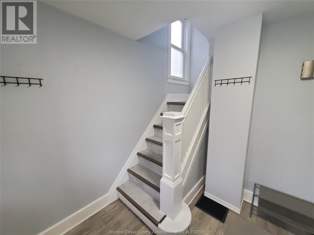 161 CAMERON AVENUE Image 18