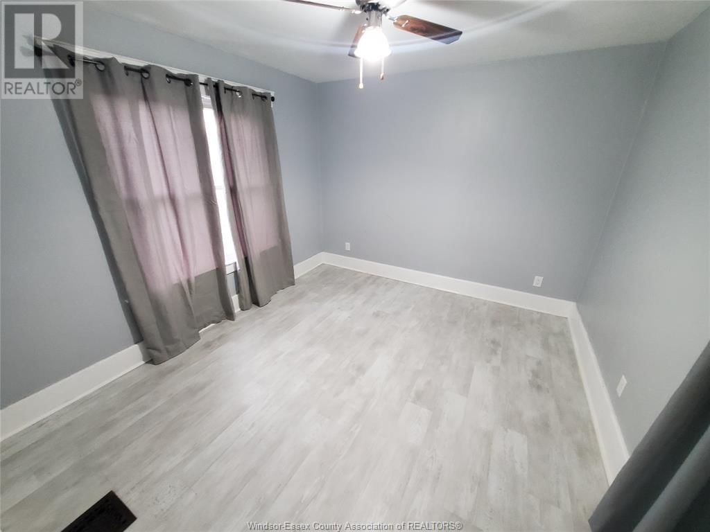 161 CAMERON AVENUE Image 23