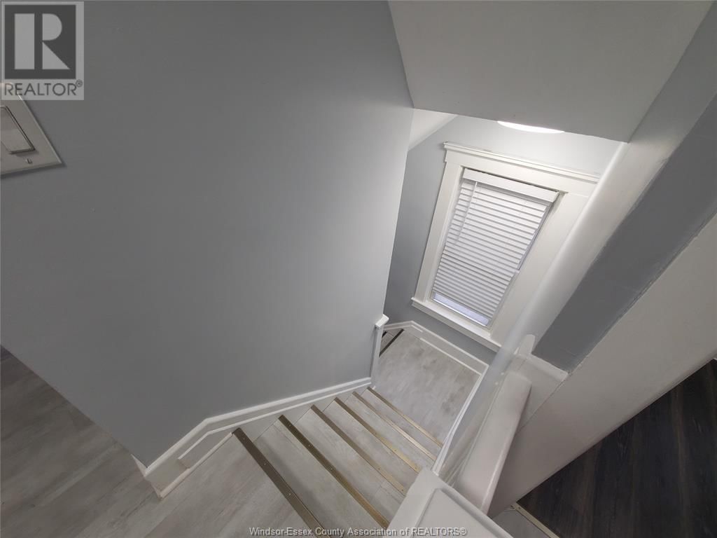 161 CAMERON AVENUE Image 27