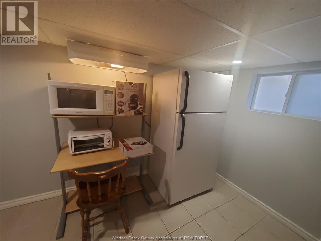 161 CAMERON AVENUE Image 33