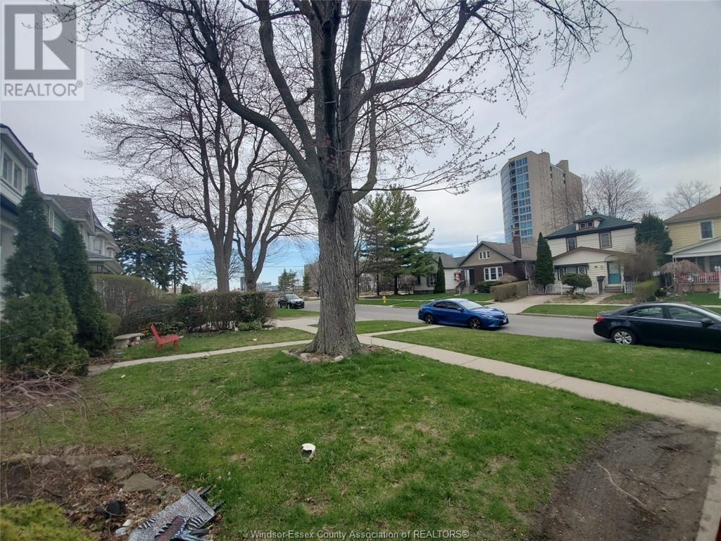 161 CAMERON AVENUE Image 42