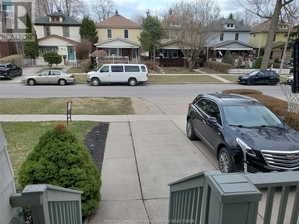 161 CAMERON AVENUE Image 46