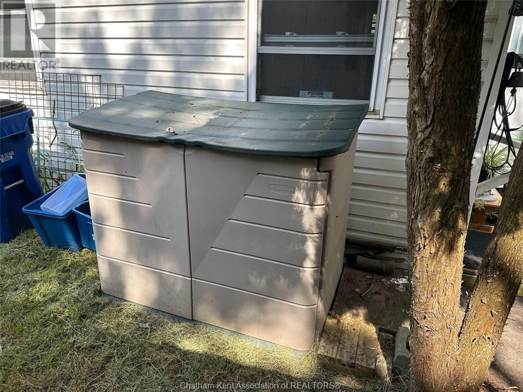 104 ESSEX COURT Image 20