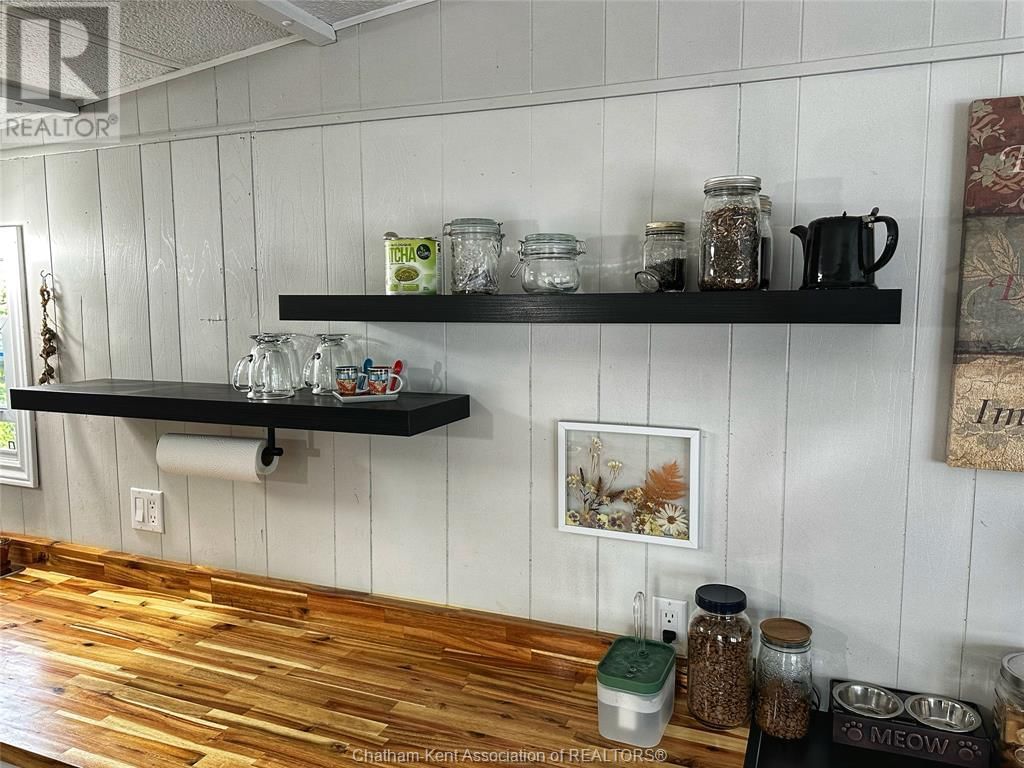 104 ESSEX COURT Image 7