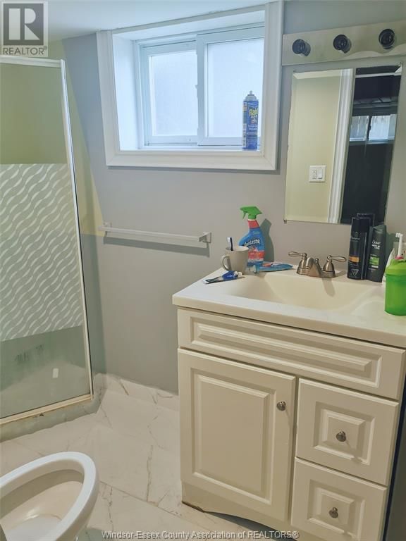 448 ROSEDALE Image 18