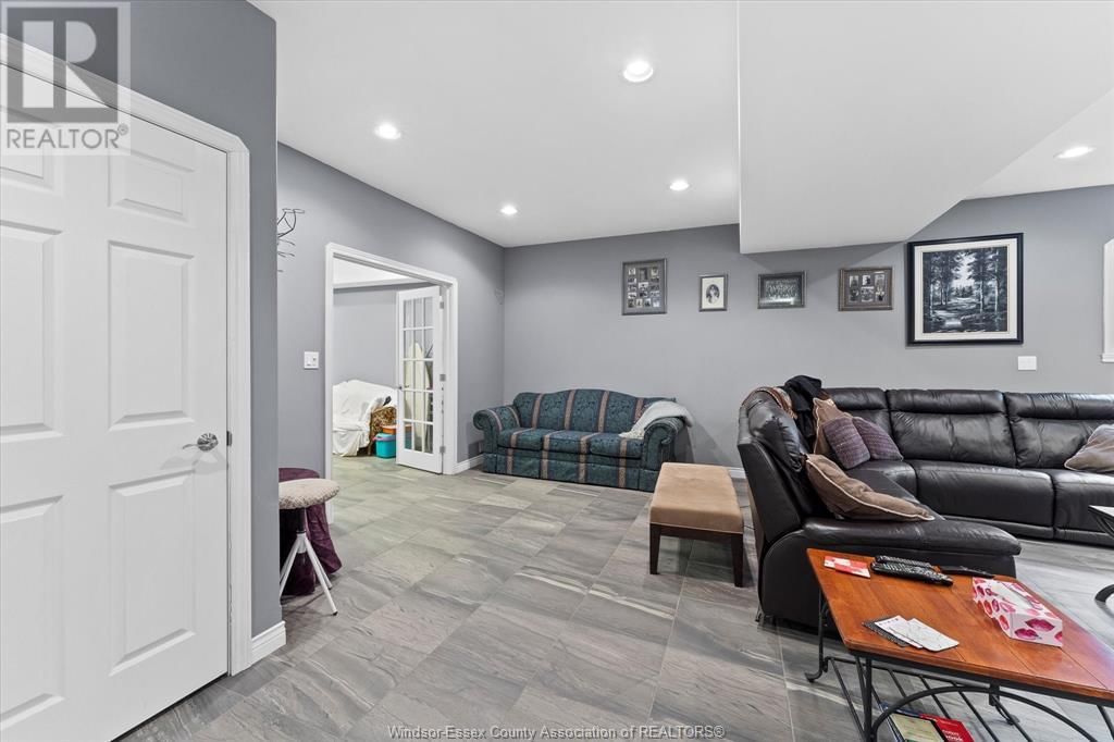 2220 PARTINGTON AVENUE Image 27