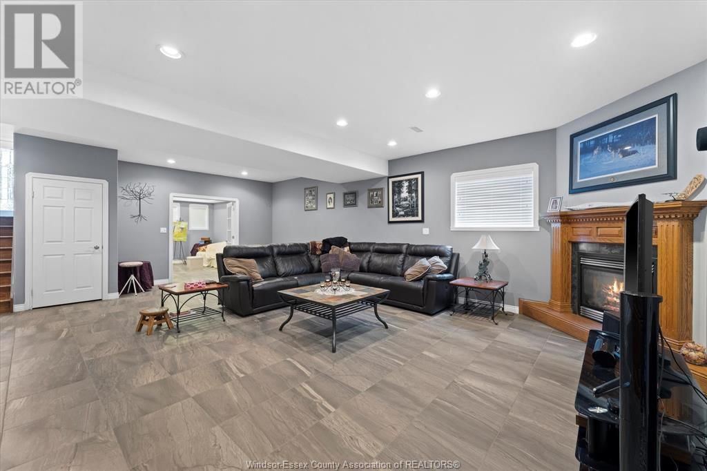 2220 PARTINGTON AVENUE Image 30