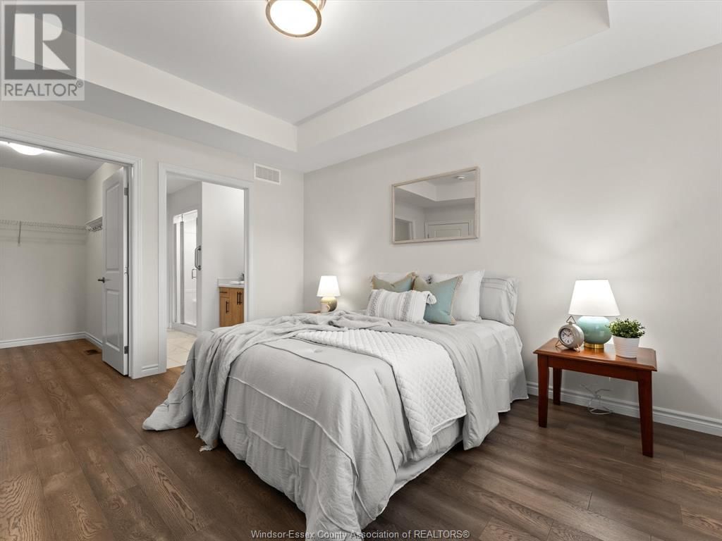 251 MUNGER AVE E Image 22