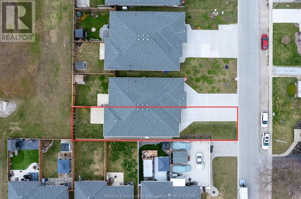 251 MUNGER AVE E Image 38