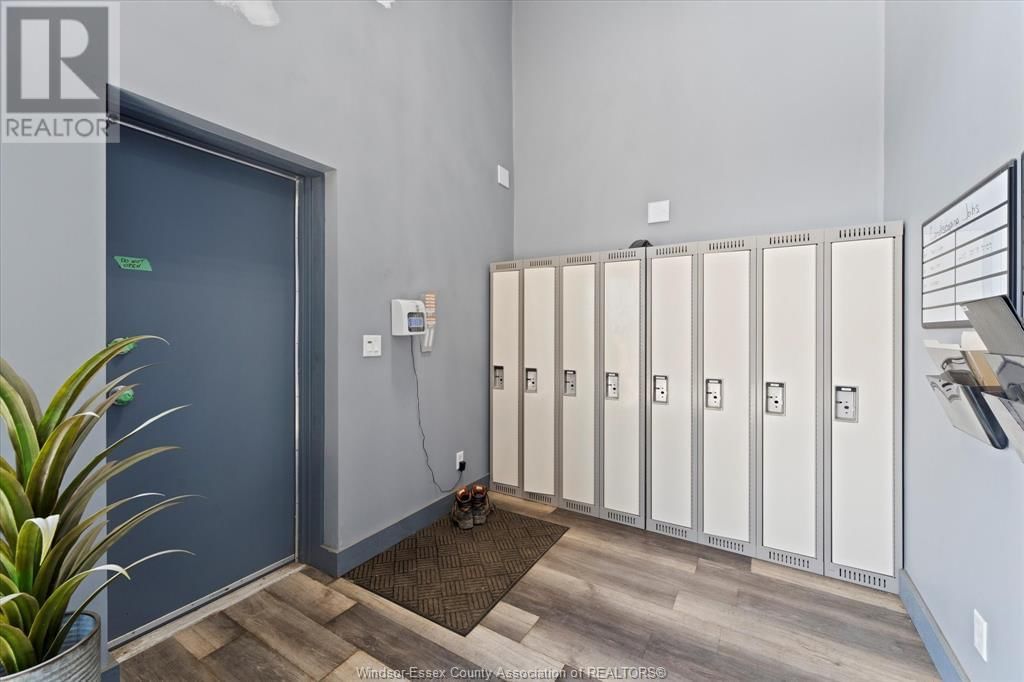 925 CRAWFORD AVENUE Image 10