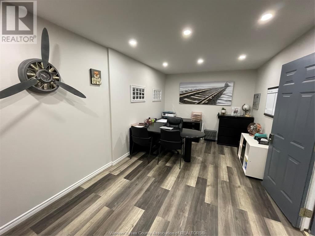925 CRAWFORD AVENUE Image 11