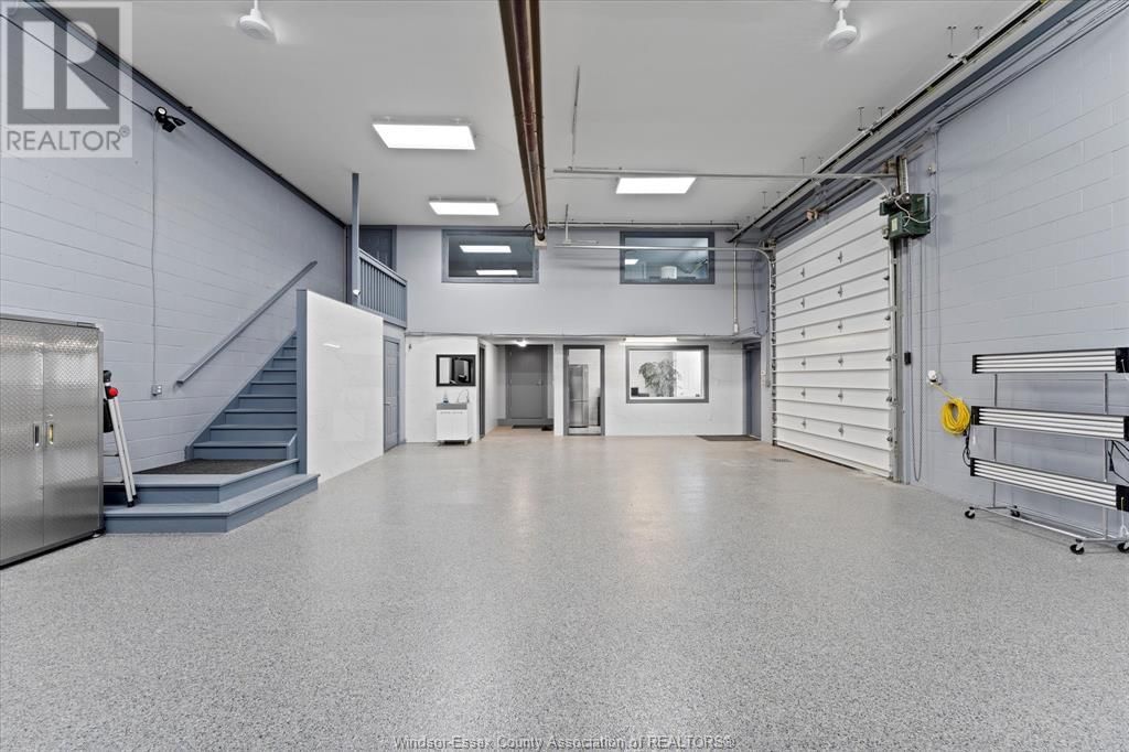 925 CRAWFORD AVENUE Image 13
