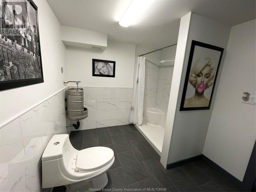 925 CRAWFORD AVENUE Image 19