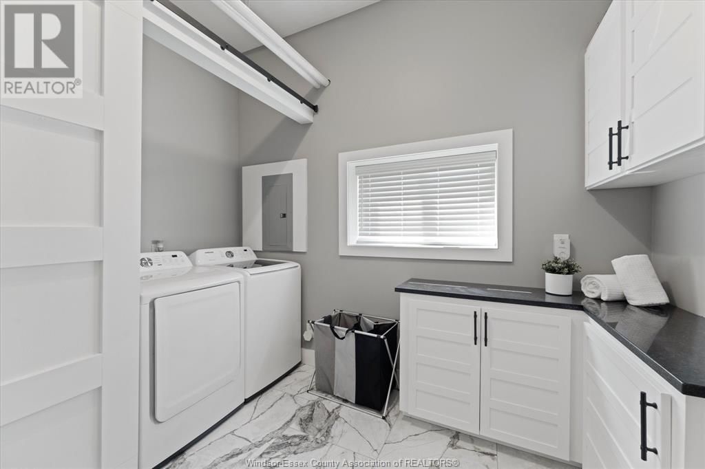 925 CRAWFORD AVENUE Image 33