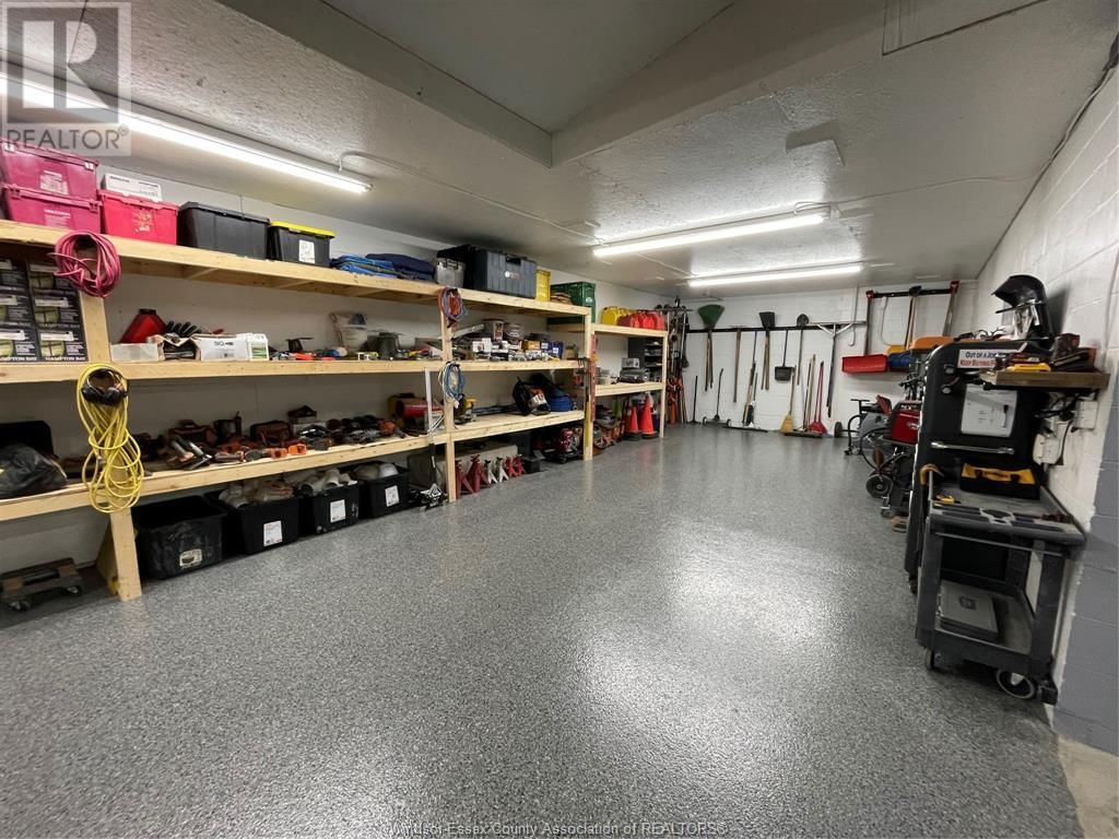 925 CRAWFORD AVENUE Image 6