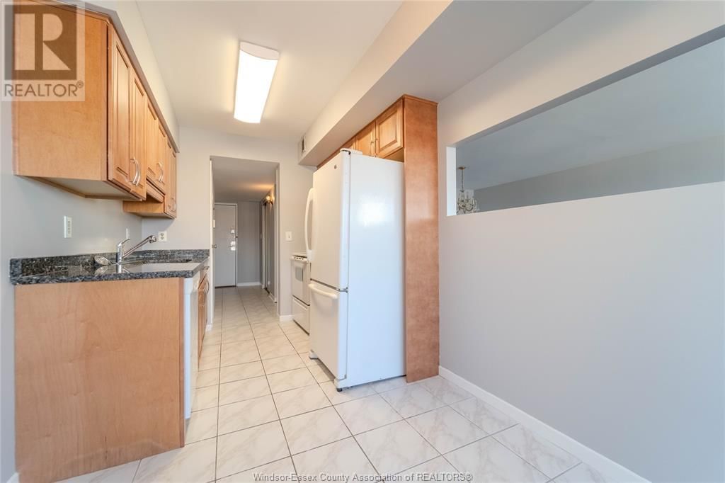 2506 - 380 PELISSIER Image 24
