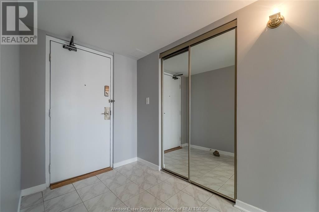2506 - 380 PELISSIER Image 8