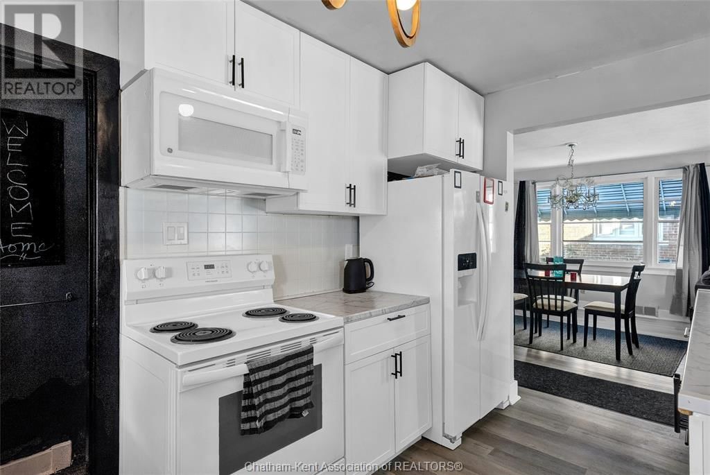 228 DELAWARE AVENUE NORTH Image 10