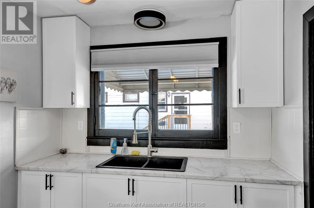 228 DELAWARE AVENUE NORTH Image 12