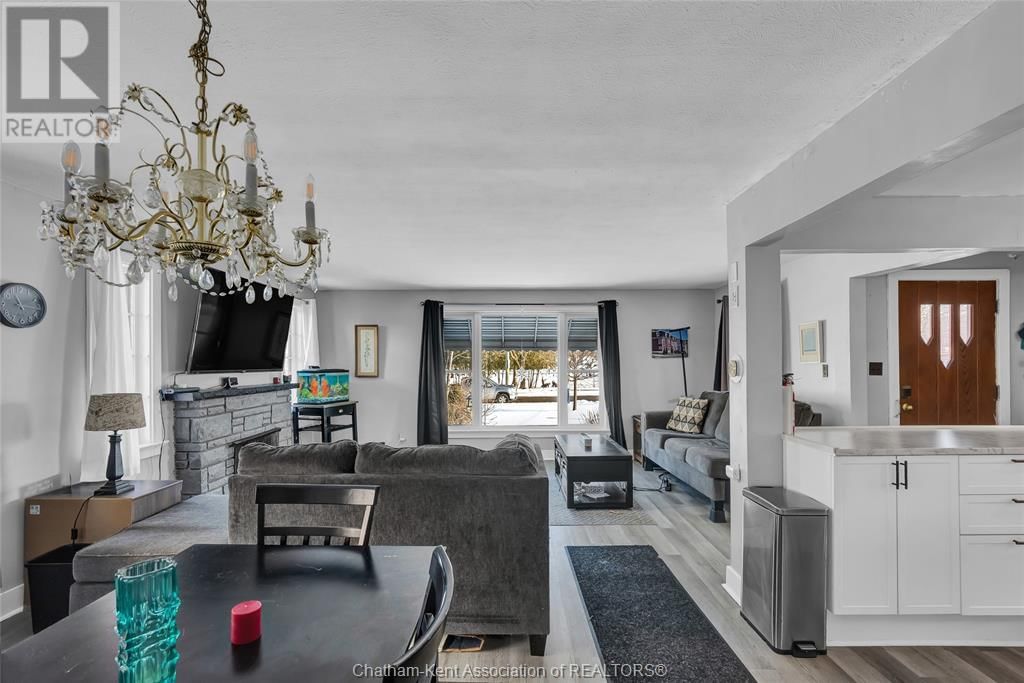 228 DELAWARE AVENUE NORTH Image 16