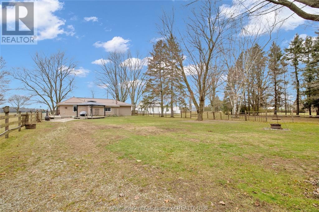 29883 WEST BOTHWELL ROAD Image 36