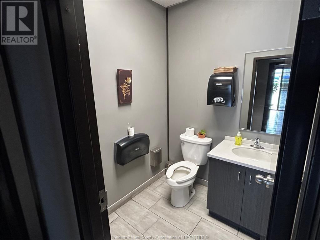 2520 CENTRAL AVENUE Image 12