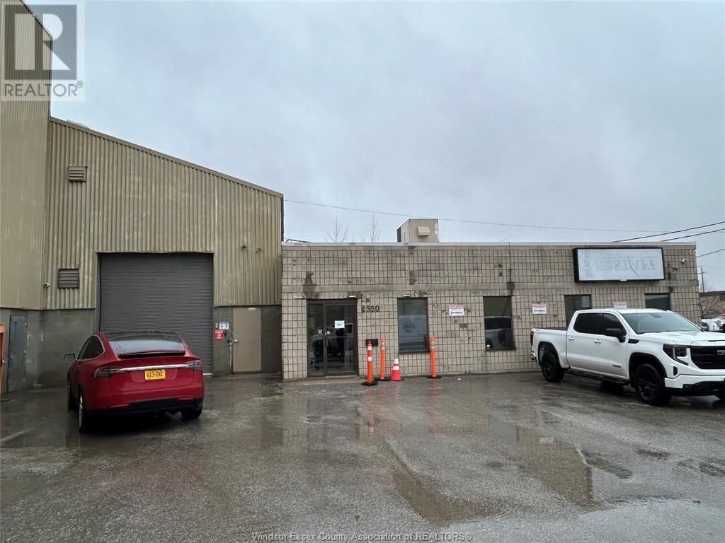 2520 CENTRAL AVENUE Image 3
