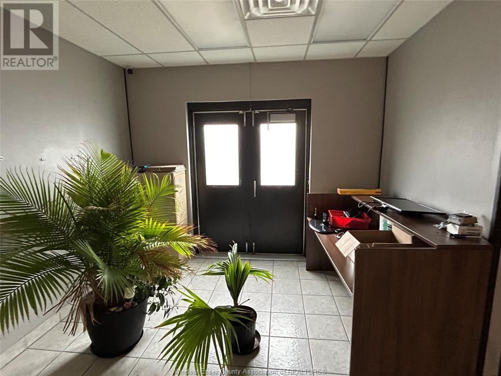 2520 CENTRAL AVENUE Image 7