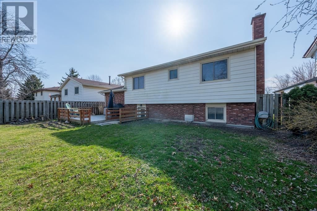 1254 ERROL ROAD EAST Image 8