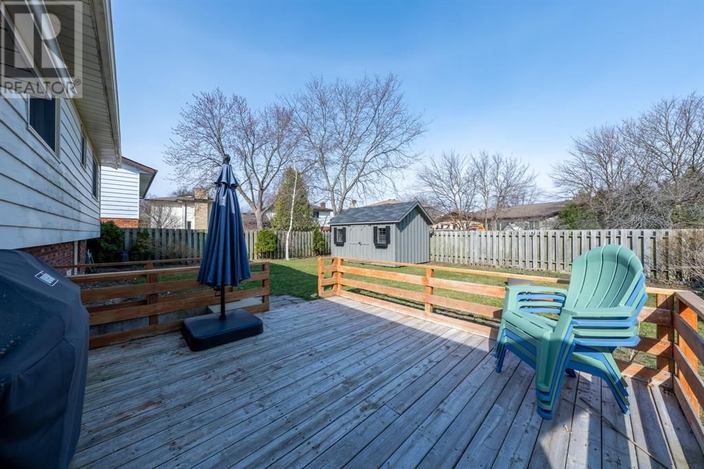 1254 ERROL ROAD EAST Image 9