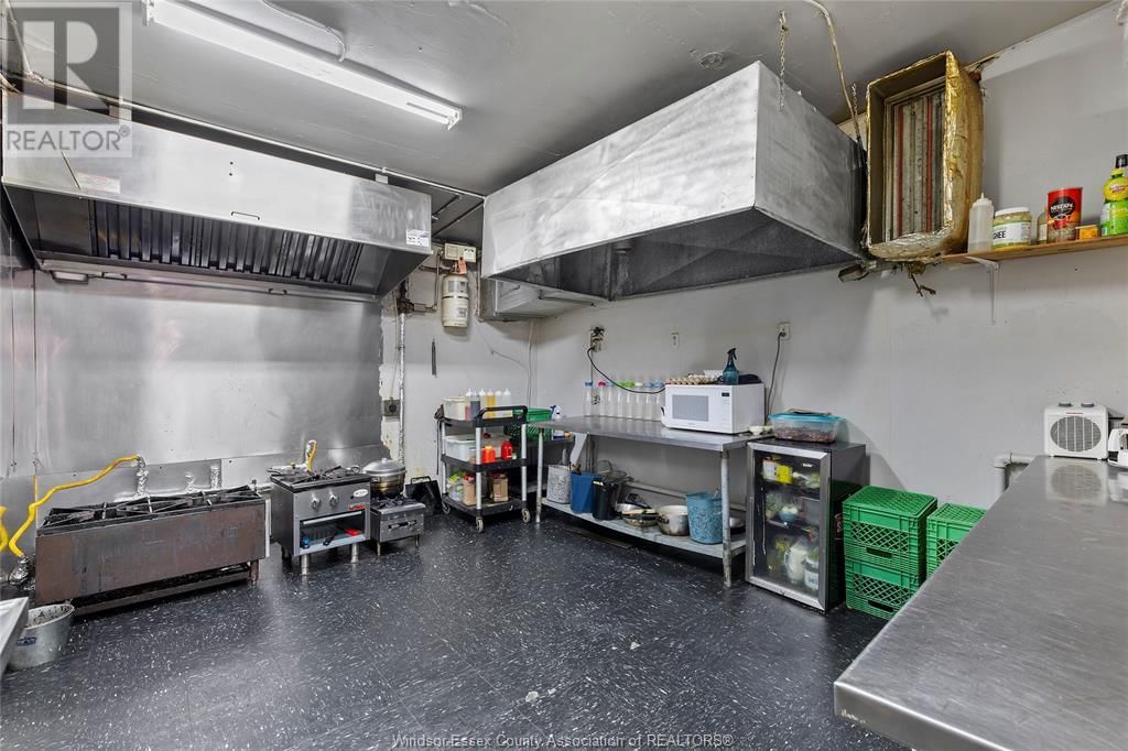 3206 SANDWICH Image 11