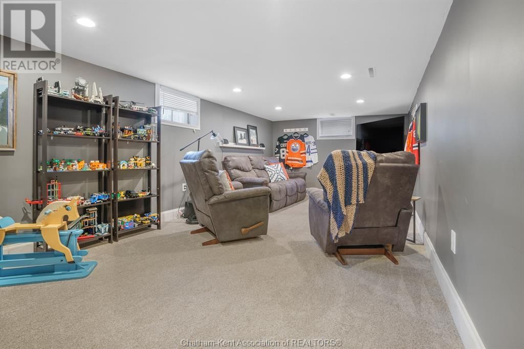 166 TISSIMAN AVENUE Image 24