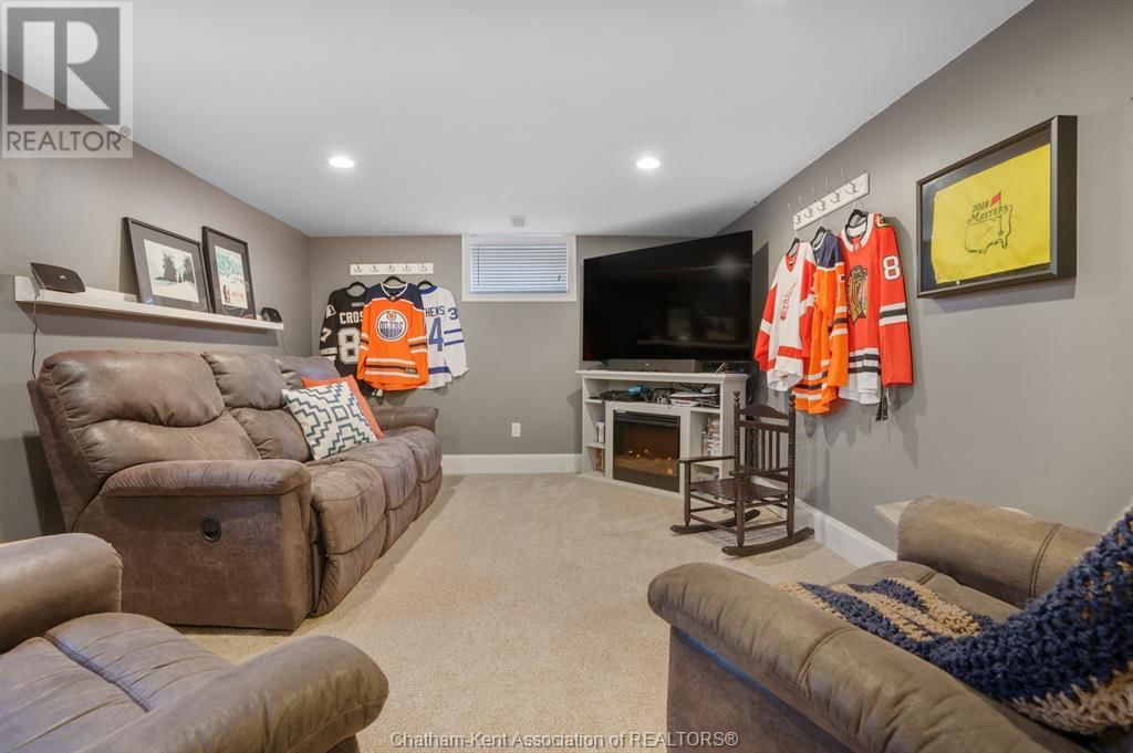 166 TISSIMAN AVENUE Image 25