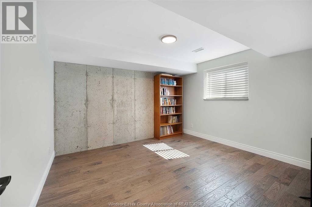 11931 MAITLAND AVENUE Image 21