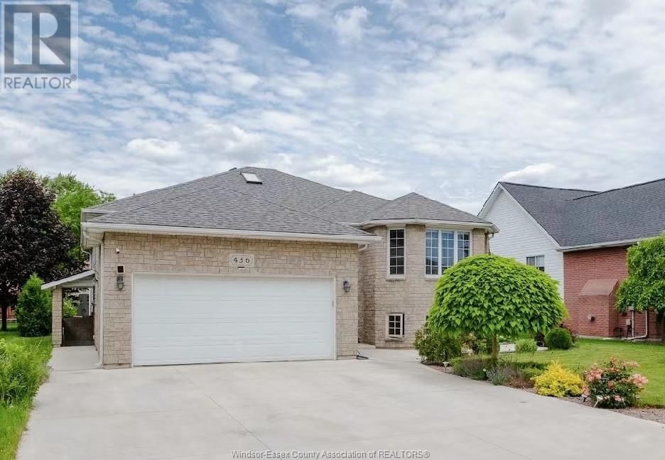 UPPER - 4316 GOLFCOURSE CRESCENT Image 1