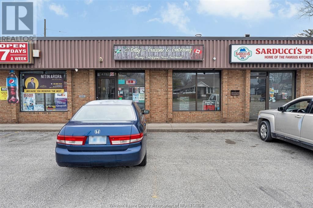 425 TECUMSEH ROAD WEST Image 1