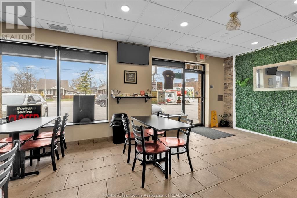 425 TECUMSEH ROAD WEST Image 6
