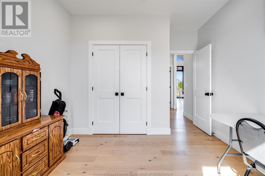 19 SUNNINGDALE Image 24