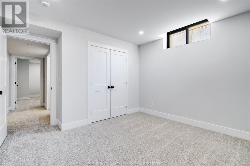 19 SUNNINGDALE Image 37