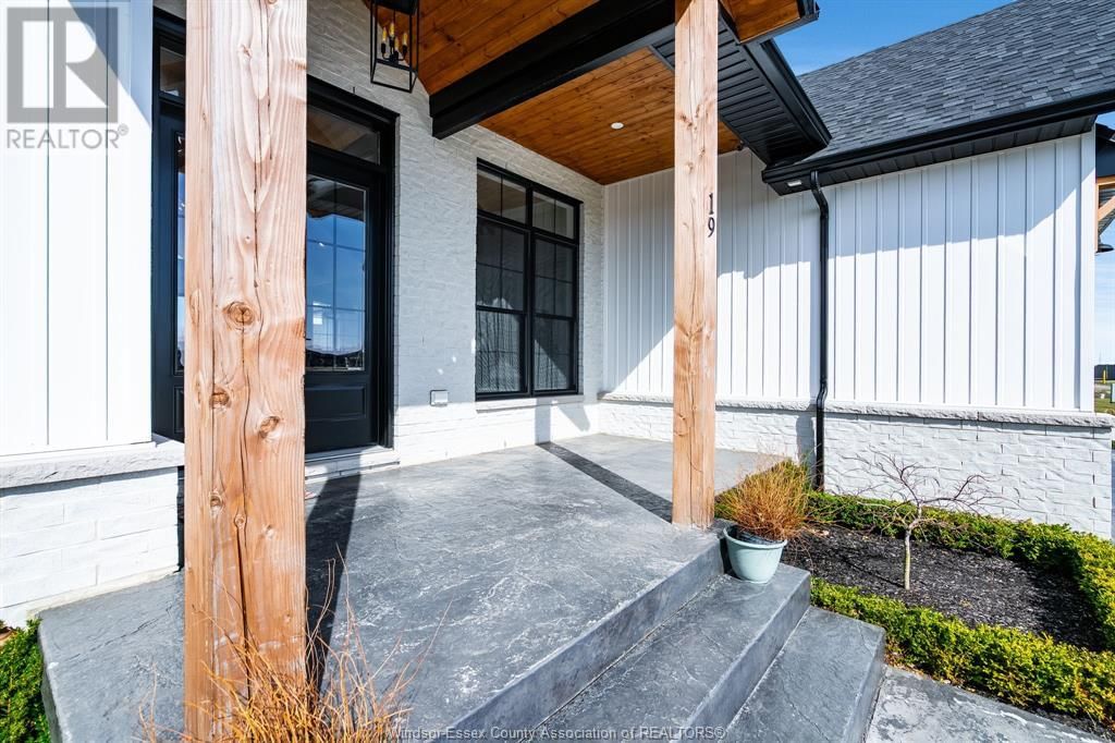 19 SUNNINGDALE Image 47