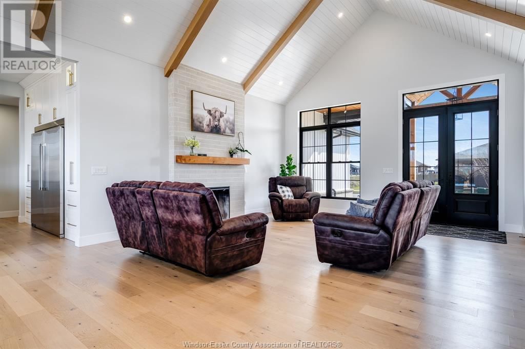 19 SUNNINGDALE Image 7