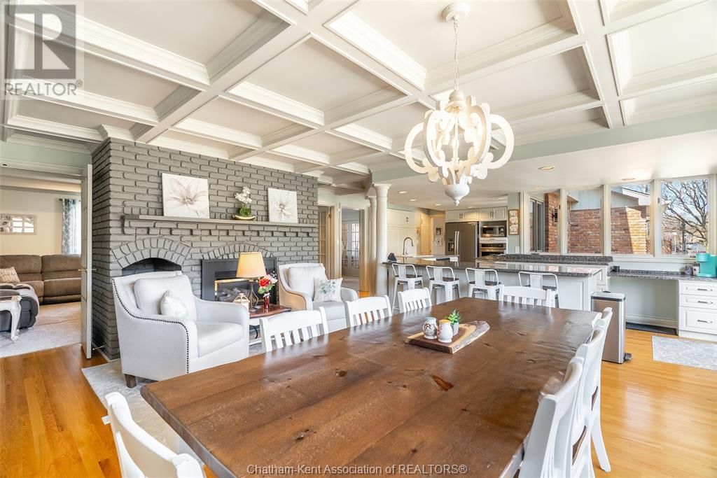 147 CRYSTAL DRIVE Image 13