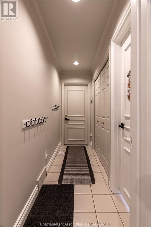 147 CRYSTAL DRIVE Image 24