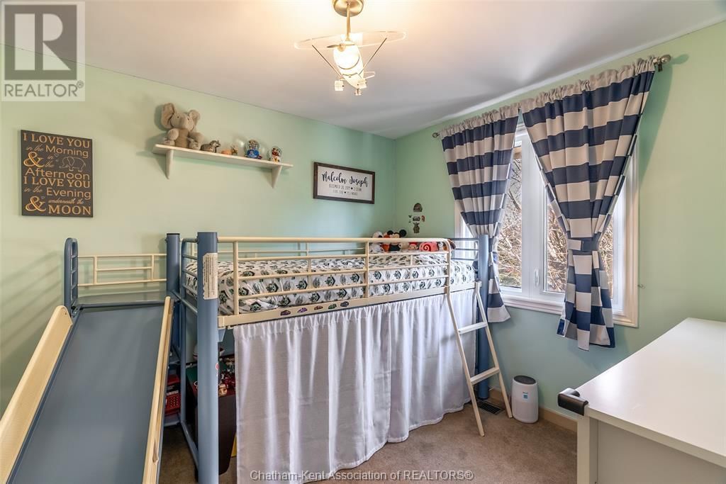 147 CRYSTAL DRIVE Image 30